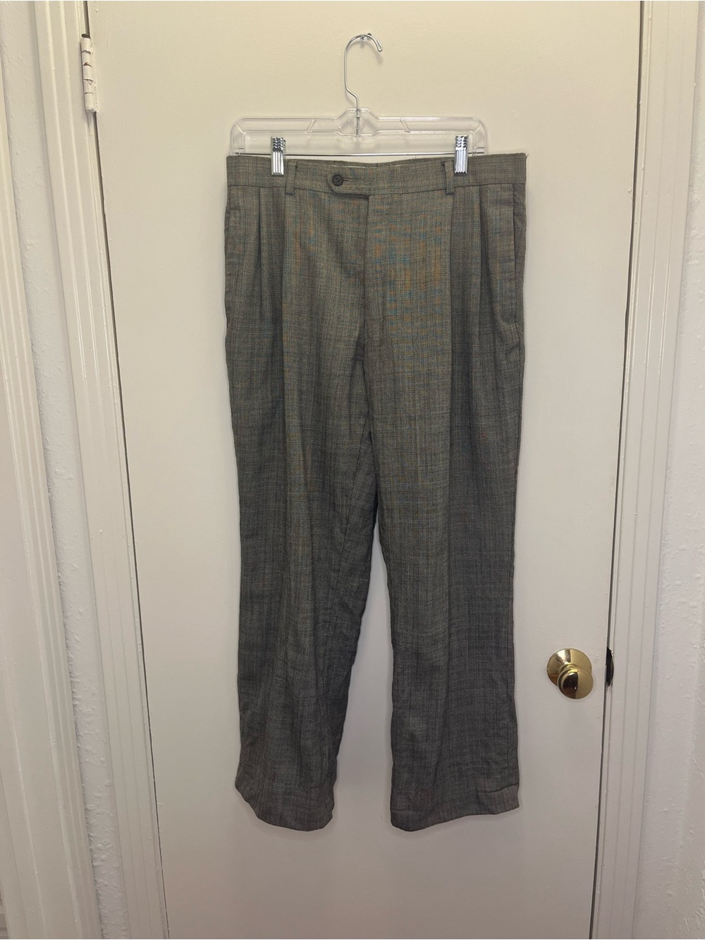 Men's Vintage Gray Plaid Pleated Dress Pants